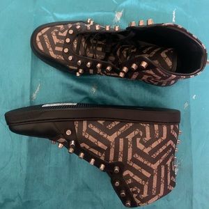 Gucci sneakers